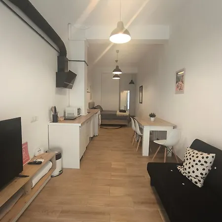 Cozy Ground Floor *
