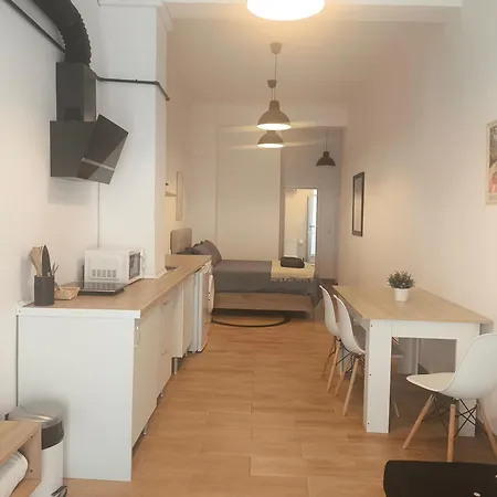 Cozy Ground Floor *