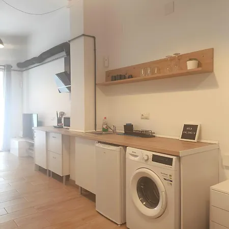 Cozy Ground Floor Apartament Walencja